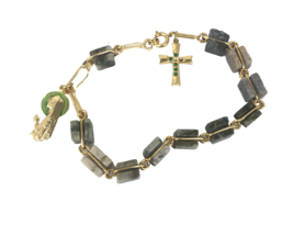 Vintage Connemara Marble Rosary Bracelet Christian Religious Charm Irish... - $329.23 MXN