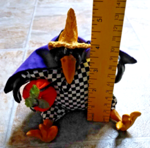 Russ 5&quot; Resin &quot;Cornpone&quot; Scarecrow  w/Cape Halloween Checkered Crow Decoration - £9.00 GBP