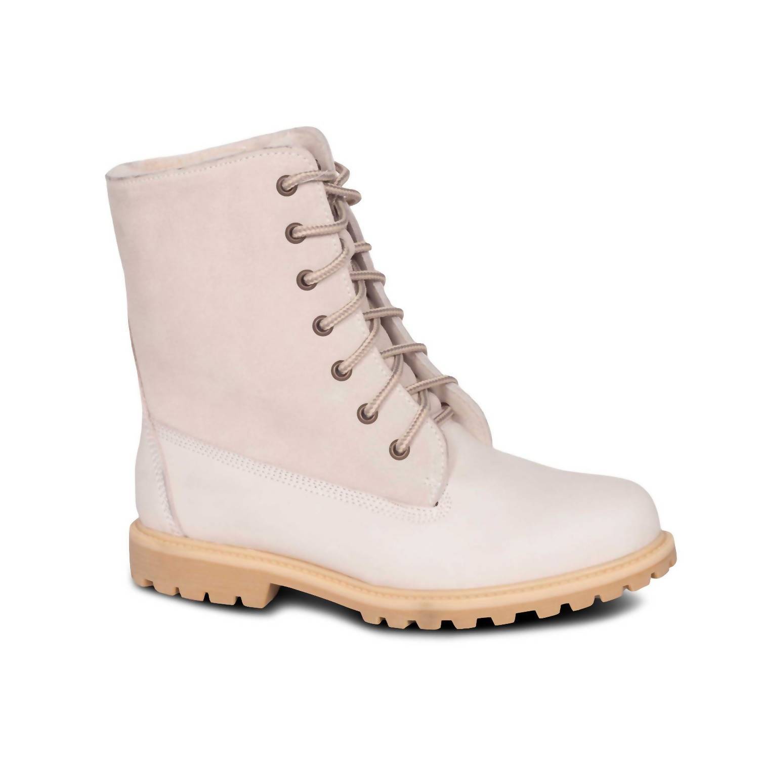 Cloud Nine ladies jo-jo sheepskin boot in SAND