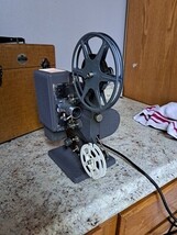 Eastman Kodak Co. 8mm Kodascope Eight Model 33 Movie Projector W/ Case W... - $2,357.74 MXN