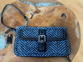 Coach Women&#39;s Wristlet Clutch Blue and Black Herringbone - $44.55