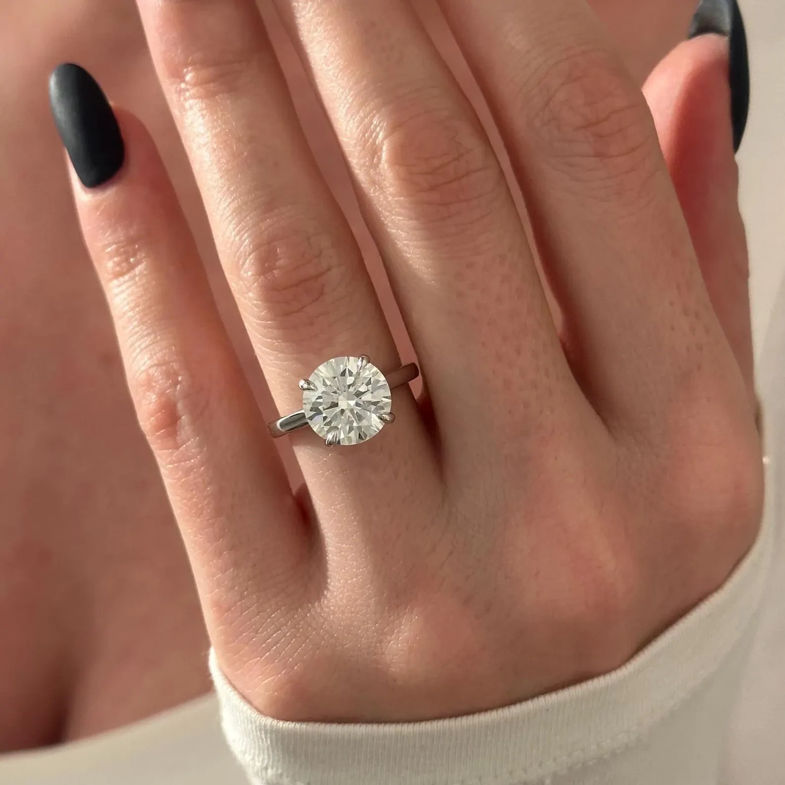 4 Carat E VVS2 Round Brilliant Diamond Cathedral Engagement Ring in White Gold Item image 6