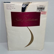 VTG Hanes Silk Reflections Sheer Collection Classic Navy NEW Size 2 - £11.98 GBP