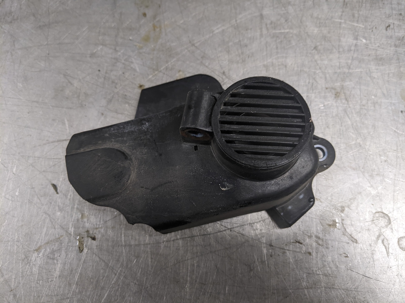 Water Pump Belt Shield For 12-17 Volkswagen Tiguan  2.0 06H109121C - $24.70