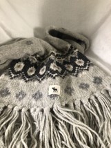 Abercrombie &amp; Fitch Winter Scarf 30%-Acrylic, Wool, Nylon &amp; 10% Rabbit Hair  - $9.41