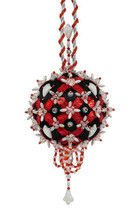 The Cracker Box Mistletoe and Holly Black with Red Accents Xmas Ornament Kit - £23.15 GBP