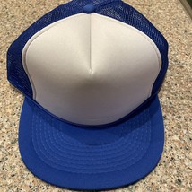 Trucker’s Style hat Blue And White 5 panel Mesh snapback with Foam - £15.30 GBP