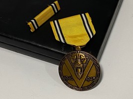 Belgium, Médaille Commémorative de la Grande Guerre, Medal, 1940-1945, CASED - £19.73 GBP
