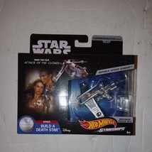 Republic Attack Gunship - Star Wars Commemorative Starships - Hot Wheels... - $14.88
