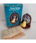 Enesco Disney Snow White The Fairest One Of All Christmas Ornament - $272.22 MXN