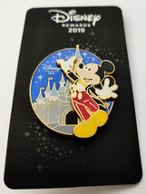 2019 Disney Rewards Mickey Mouse in Front of Cinderella Castle Sparkle Pin- New - £13.26 GBP