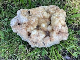 7 Lb + Indiana Geode  Crystals , minerals,fossil   Intact Jewelry Lapidary - £81.12 GBP