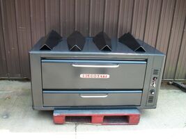 BLODGETT 951 NATURAL DECK GAS SINGLE PIZZA OVEN WITH  NEW STONES - $2,272.05