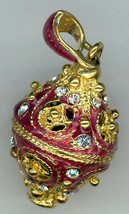 Russian Faux Pendant Reddish b/g w/golden circle designs, band and cryst... - $555.48 MXN