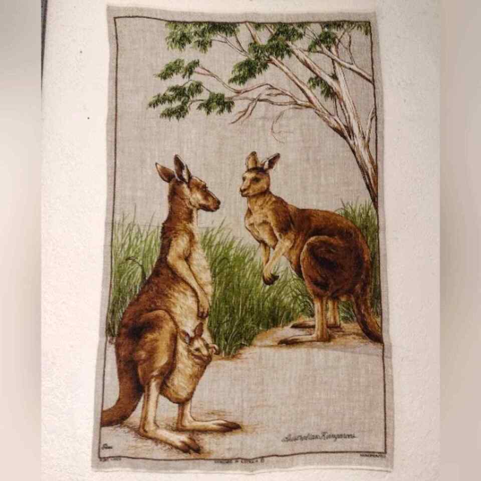 Vintage Linen Wall Tapestry Tea Towel Cloth Kangaroos Ross Handprinted A... - $9.97