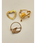 Lot of 3 Vintage Brushed Goldtone Brooch Pins MCM heart pearl - $27.34 CAD
