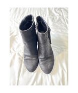 ANA Dusty Black Fabric Booties Women’s 7M Ankle Boots Suede Look Side Zip - $422.11 MXN