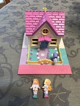 Vintage Polly Pocket Cozy Cottage 100% Complete w/Doll figures Bluebird 1993 - $34.60