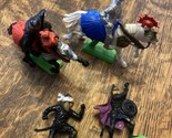 Vintage Britains Deetail Medieval Knights  Lot of 4 1971 toy soldiers - £23.46 GBP