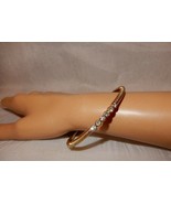 Beautiful vintage Graziano gold tone rhinestone accented bangle bracelet - $13.61 CAD
