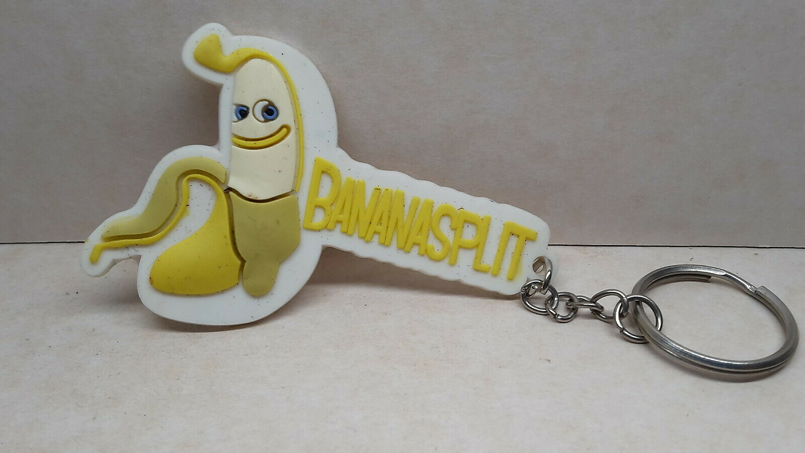 VT4 - Key holder - Bananasplit - $2.50