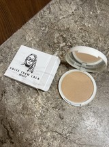 Give Them Lala Beauty SHOWSTOPPER Facial Highlighter Glow 7.5g / 0.26 oz... - $92.82 MXN