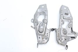 10-13 LEXUS IS250C RADIO RECEIVER BRACKETS PAIR Q5194 image 2