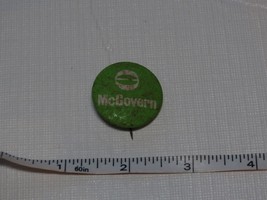 McGovern campaign President pin button RARE votes unlimited green vintag... - £8.09 GBP