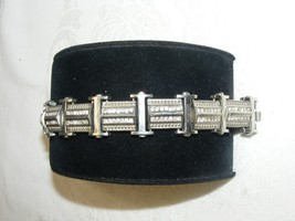 Vintage Silver Tone 8 Link Bracelet Rhinestone Center 16-D - $734.95 MXN