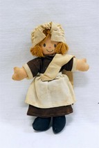 ORIGINAL Vintage 6&quot; Hallmark Mrs. Pilgrim Doll Thanksgiving Decor - £15.81 GBP