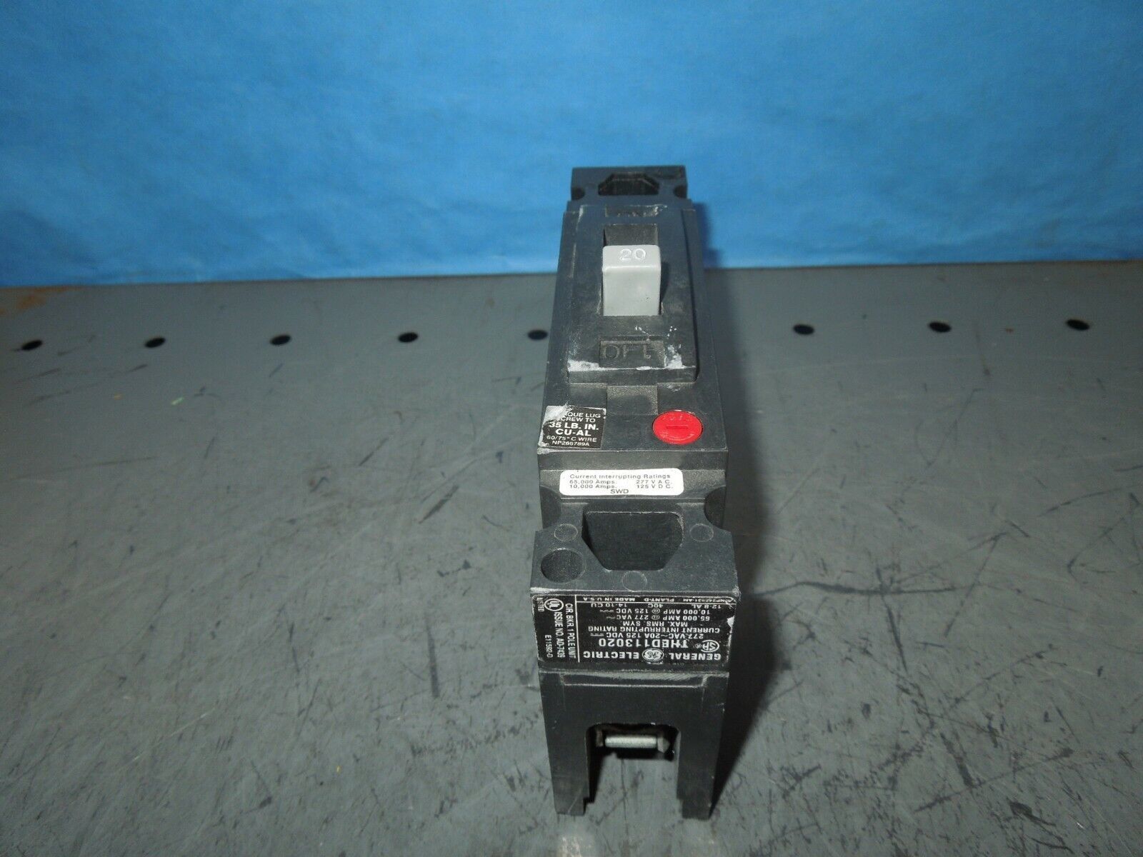 GE THED113020 Circuit Breaker Gray Handle 20A 1P 277V AC 125V DC Used - $20.00