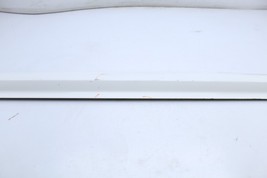 2004-2007 AUDI A8 FRONT RIGHT PASSENGER SIDE DOOR LOWER MOLDING TRIM U0410 image 2