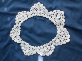 Vtg Hand crochet Lace Collar White 1960&#39;s Excellent - £11.99 GBP