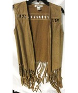 Say What Open Front Faux Suede Fringed Vest Size Medium - $24.69 CAD