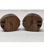 Vintage Solid Wood Fish Salt &amp; Pepper Shakers - Pan Fish Tropical Beach ... - €6,59 EUR