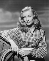 Veronica Lake beautiful 1940's portrait in western shirt holding rope 8x10 Photo - $7.99
