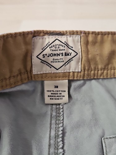 St. John's Bay Cargo Shorts, Men's 38, Beige/Gray 100% Cotton Item image 5