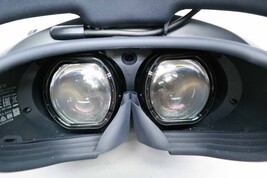 Sony PlayStation VR2 CFI-ZVR1 Headset and Sense Controllers for PS5 READ image 5