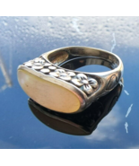 CFG 925 STERLING SILVER19x8 mm. MOTHER OF PEARL FLOWER DESIGN RING SIZE ... - $1,084.17 MXN