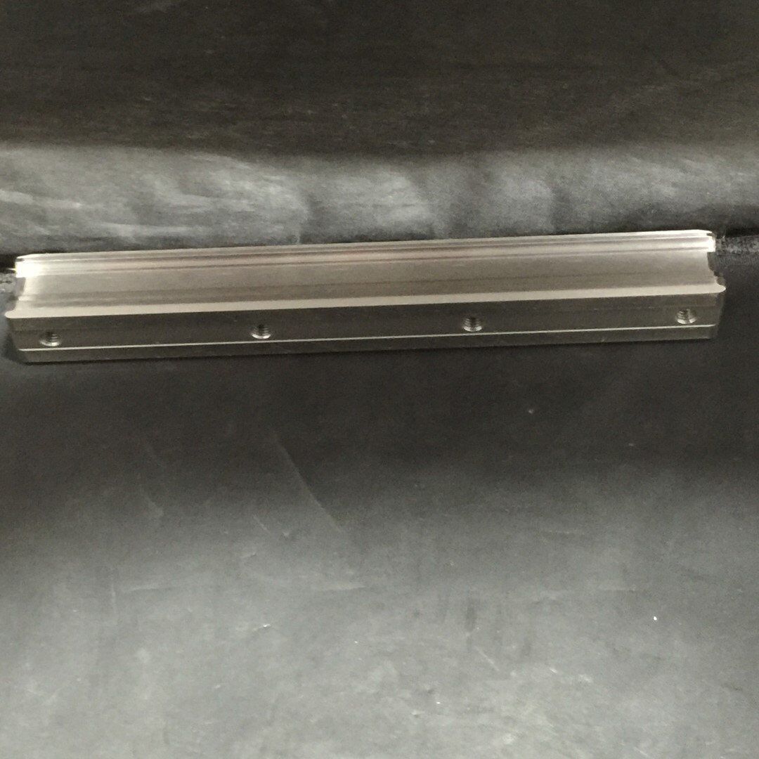 REXROTH 1607-203-31 GUIDE RAIL 200MM - $132.00