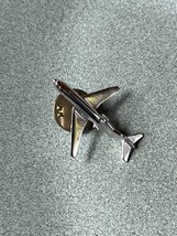 Vintage Simple SIlvertone Dimensional Commercial Airplane Jet Lapel or H... - £9.00 GBP