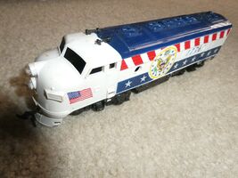 Vintage HO Scale Powered US 1776 Diesel Locomotive - $28.71