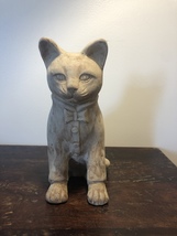 Concrete garden cat statue - £37.75 GBP