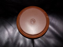 Vintage Tupperware Brown Seal N Serve Bowl W/Lid #1206 EUC - £12.83 GBP