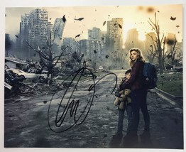 Chloe Moretz Signed Autographed &quot;The 5th Wave&quot; Glossy 8x10 Photo - £48.06 GBP