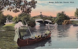 Bridge Belle Isle Detroit Michigan MI Woman Postcard D28 - $2.96