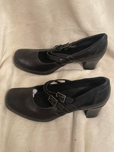 EUC Clarks Bendables Black Leather Double Strap Mary Jane Pumps Size 8 - $27.72