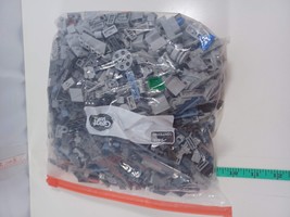 Sorted Lego light gray Assorted Bricks - 1 Pound Bags (A129) - £11.67 GBP