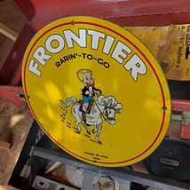 Vintage 1969 Frontier Gas Synthetic Motor Oil Porcelain Gas &amp; Oil Pump Sign - £98.29 GBP