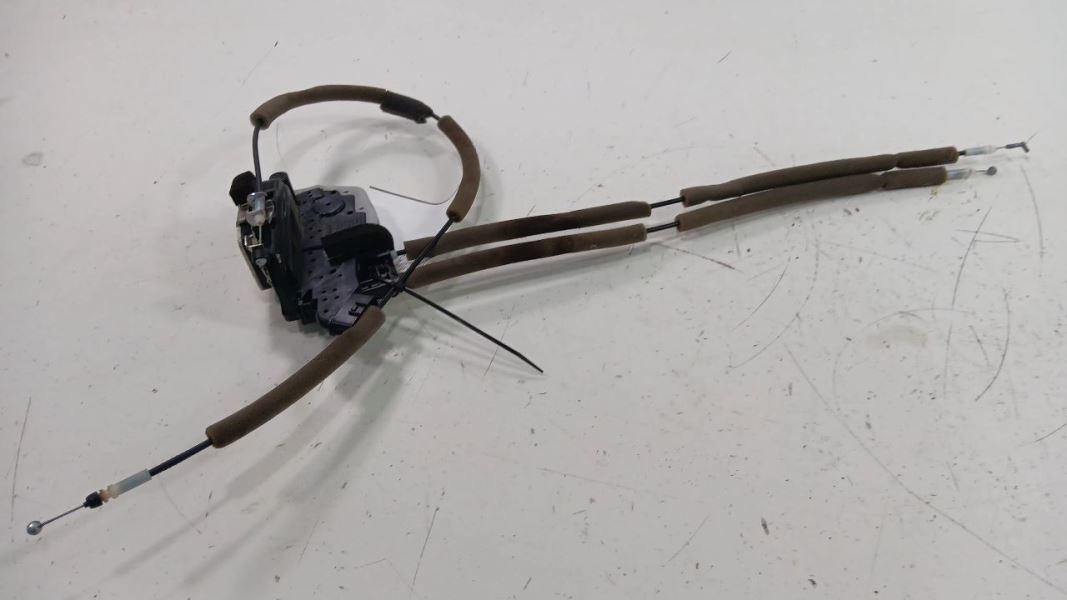 Infiniti G37 Door Latch Lock Right Passenger Rear  2011 2012 2013 - $34.84